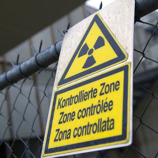 Nucléaire: tout est-il sous contrôle en Suisse? [Peter Schneider]