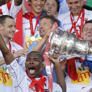 Le FC Sion a remporté sa 12e Coupe de Suisse le 29 mai dernier. Un peu plus d'une semaine plus tard, les vacances sont déjà terminées... [Keystone - Peter Klaunzer]