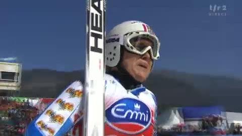 Ski alpin / Descente de Tarvisio (ITA): Après son abandon pour blessure au genou lors du Super-G d'Are, Anja Paerson revient aujourd'hui en pleine forme et empoche la première place de cette descente