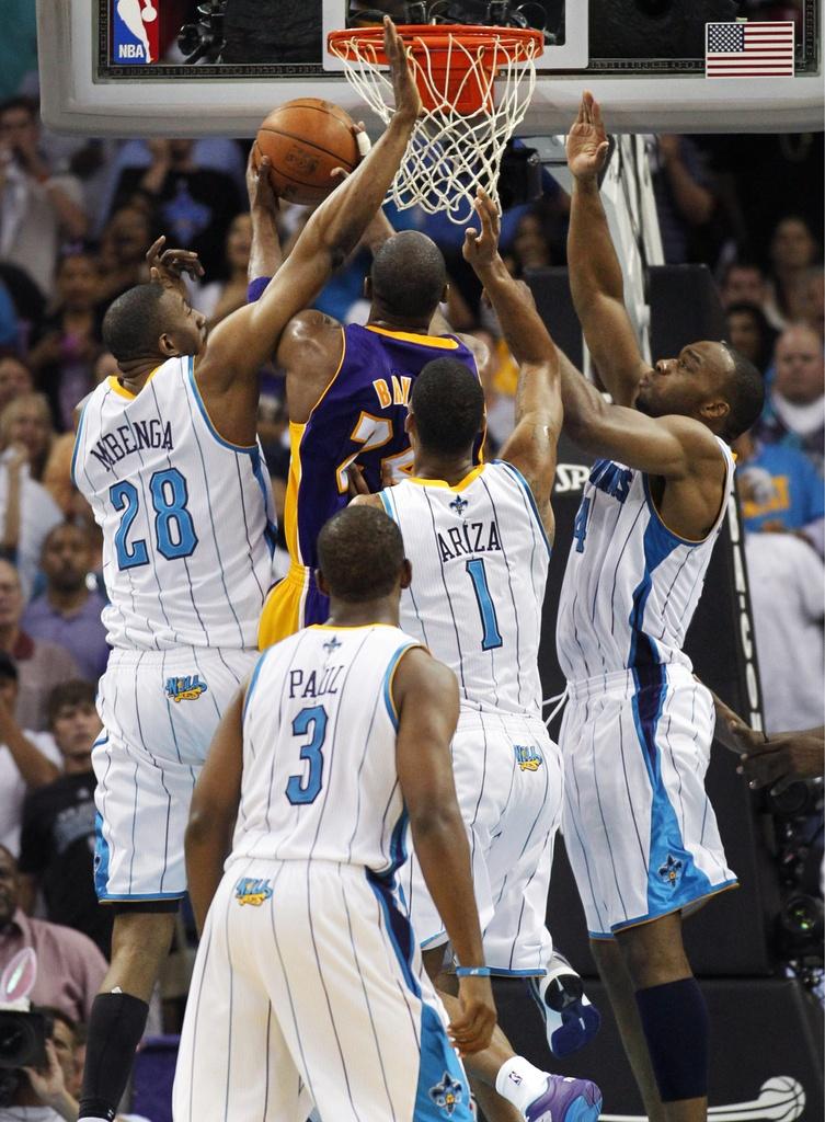 Lakers hornets  bryant [KEYSTONE - Gerald Herbert]