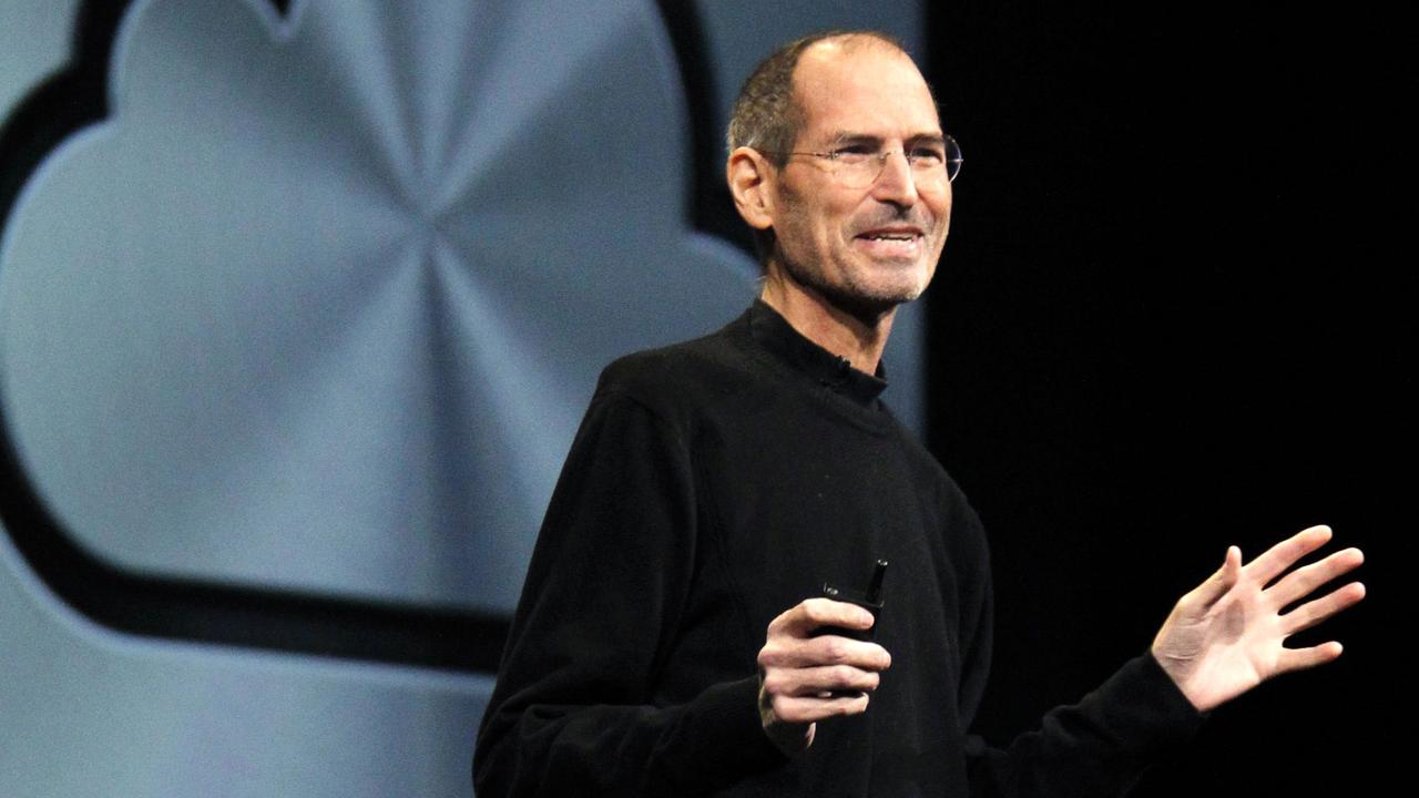 Steve Jobs présente l'iCloud d'Apple à la conférence des développeurs du groupe à San Francisco. [Beck Diefnbach]