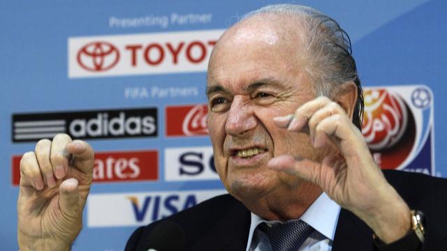 Sepp Blatter aimerait réduire un peu la taille des différents championnats nationaux. [Keystone - Hussein Malla]