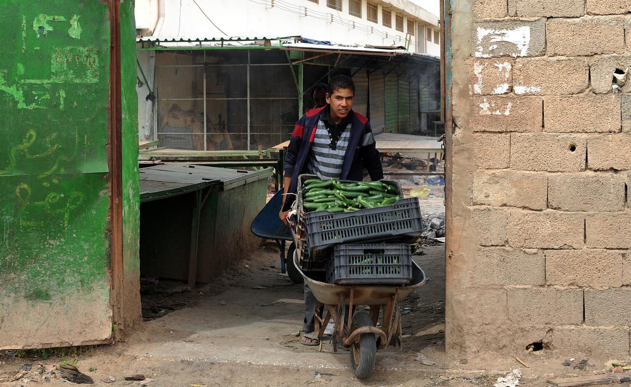 Misrata a suffisamment de provisions alimentaires pour un mois. [Saeed Khan]