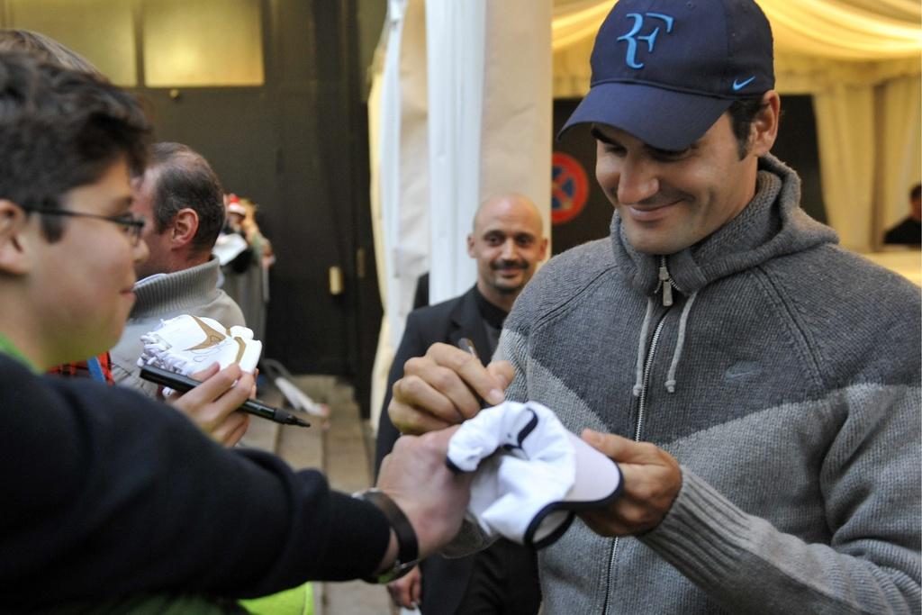 No1 ou no4 mondial, Roger Federer fait toujours recette auprès du public. [KEYSTONE - Georgios Kefalas]