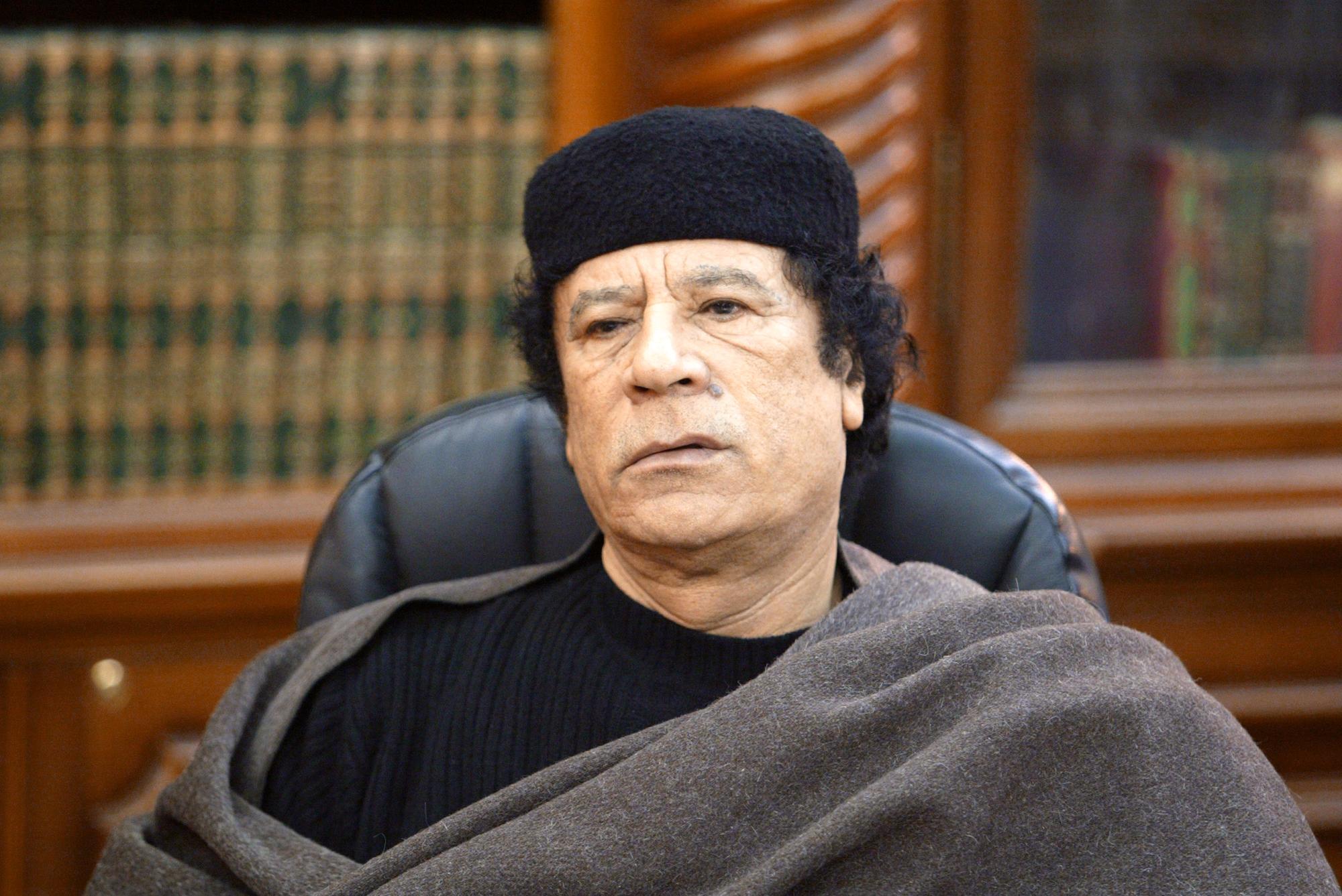Mouammar Kadhafi, en fuite et introuble, ne lâche pas prise. [Jack Guez]