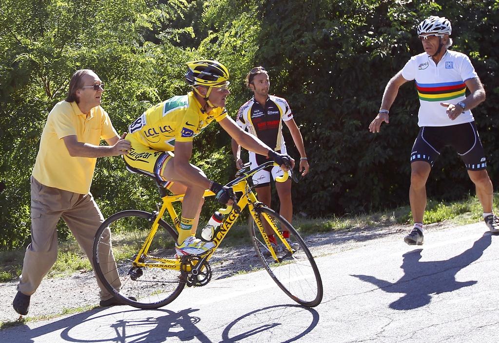 Victime d'une sortie de "piste", Voeckler s'est fait une énorme frayeur. [KEYSTONE - Joel Saget]