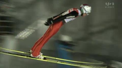 Ski nordique / Championnats du Monde Oslo (Holmenkollen): Grand tremplin. Extraordinaire 2e saut de Simon ammann. Le Suisse passera de 8e à médaille de bronze