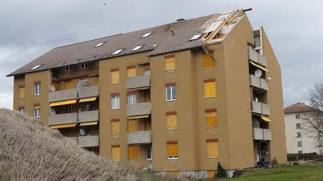 Un immeuble touché par la tempête à Courrendlin (Jura) [Gael Klein]