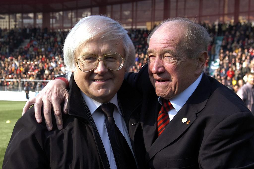 Gilbert Gress et Gilbert Facchinetti, un duo qui a fait les beaux jours de NE Xamax dans les années 80. [Keystone - Sandro Campardo]