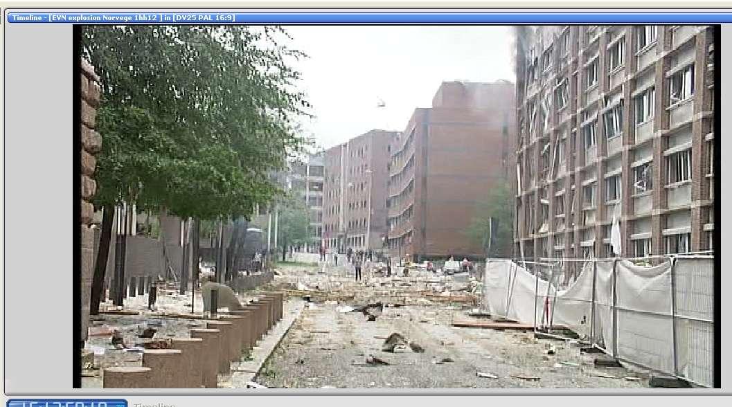 Les images des télévisions norvégiennes montraient le siège du Premier ministre et d'autres immeubles totalement défigurés.