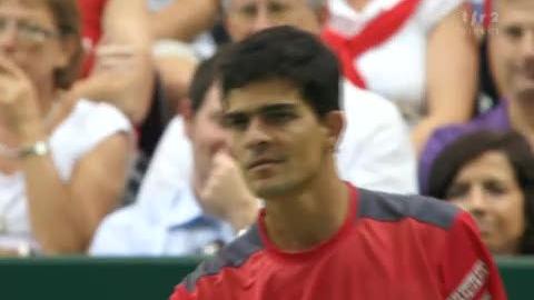 Tennis / Coupe Davis (Suisse-Portugal): Surprise, Federer se fait breaker d'entrée par l'excellent Machado