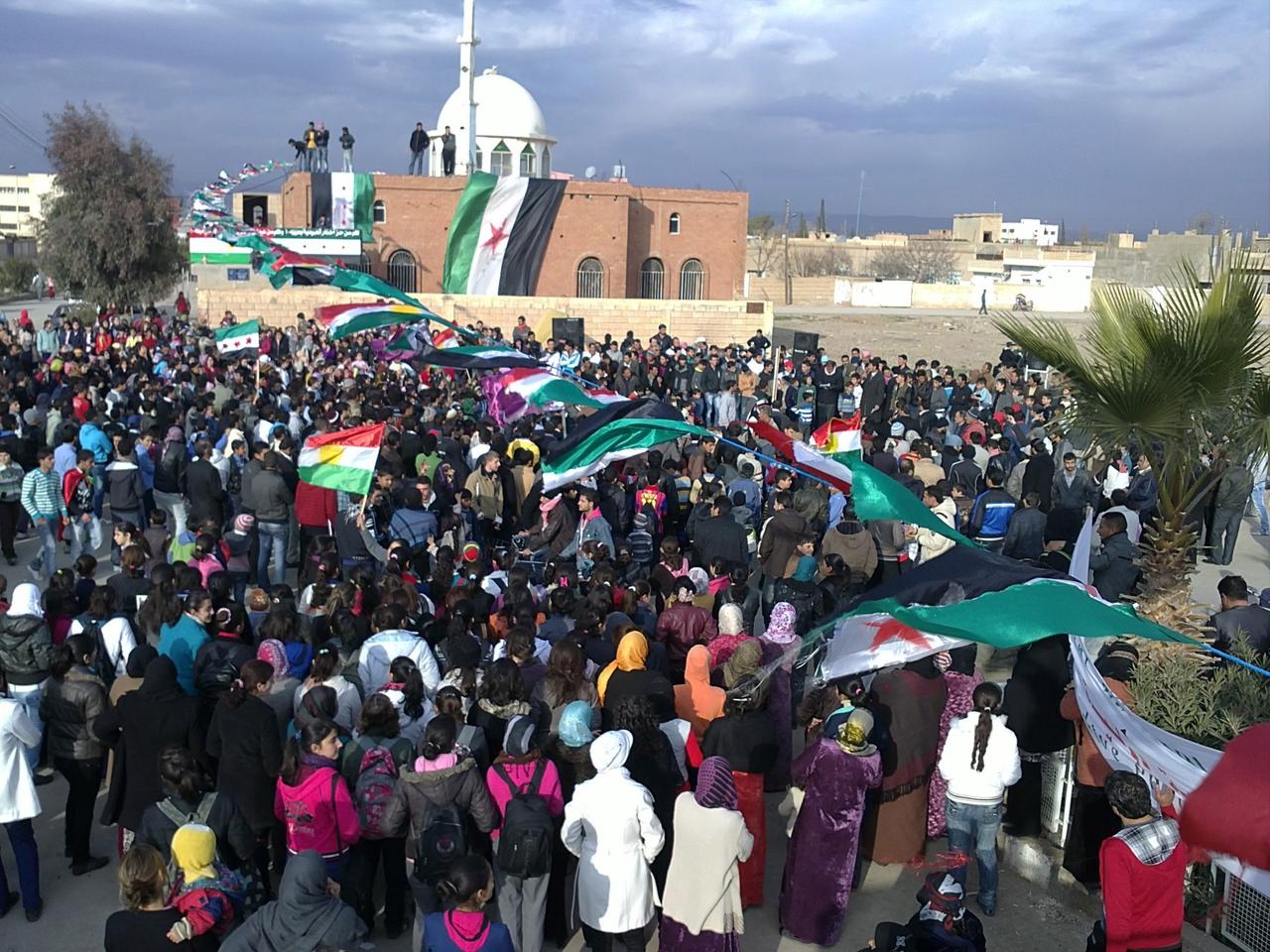 Les manifestants ont été pris pour cible par les forces de sécurité syriennes, malgré la présence des observateurs arabes.