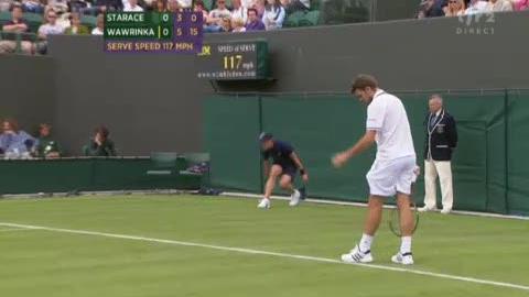 Tennis / Wimbledon (1er tour) / Wawrinka-Starace: le Suisse remporte facilement le premier set (6-3) en s'appuyant sur une très bonne première balle de service