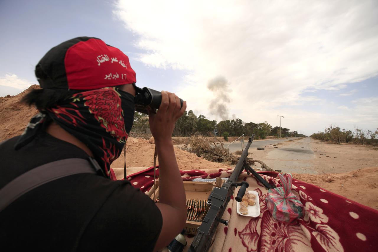 Même si les combats continuent à Misrata (photo du 11 juin), les tensions se concentrent désormais autour de Zenten. [REUTERS - Zohra Bensemra]