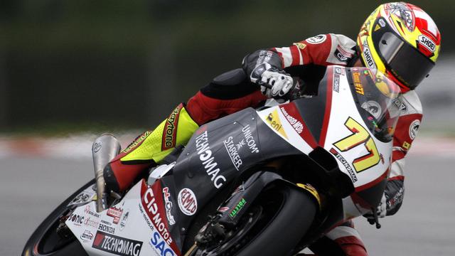 Dominique Aegerter est resté dans les roues de Stefan Bradl. [Ching Kien Huo]