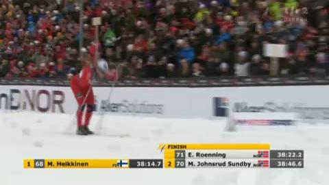 Ski nordique / Mondiaux d'Oslo (Holmenkollen): 15 km classique. L'arrivée d'Eldar Roenning. Le Norvégien échoue finalement à la 2e place, devant son compatriote Martin Johnsrud Sundby