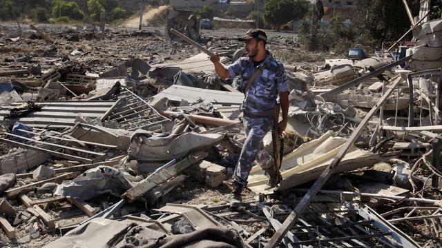 Après plusieurs jours de raids sur Gaza, l'armée israélienne n'a pas fait de sortie dans la nuit de dimanche à lundi.