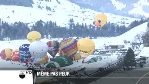 Décrochage à Château-d'Oex où se tient le festival de ballon à air chaud