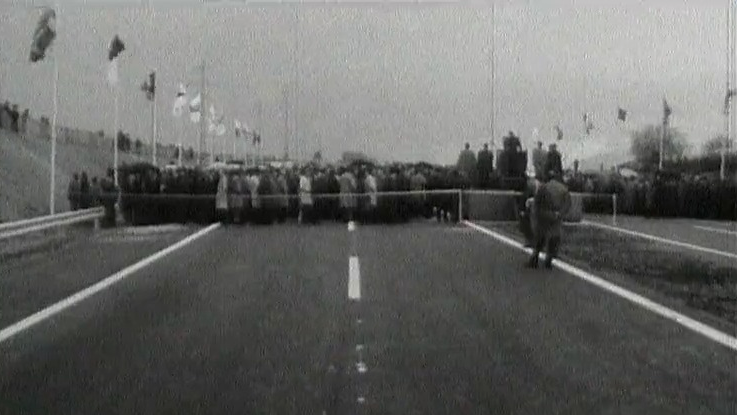 Cérémonie d'inauguration de l'autoroute Genève Lausanne le 24 avril 1964.jpg