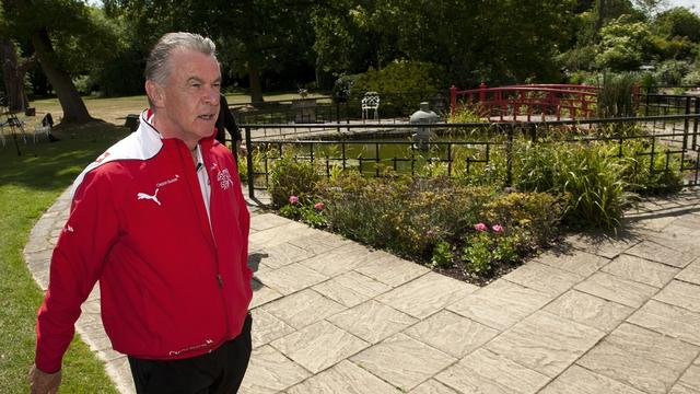 Ottmar Hitzfeld va jouer avec un nouveau système face à l'Angleterre. [LAURENT GILLIERON]