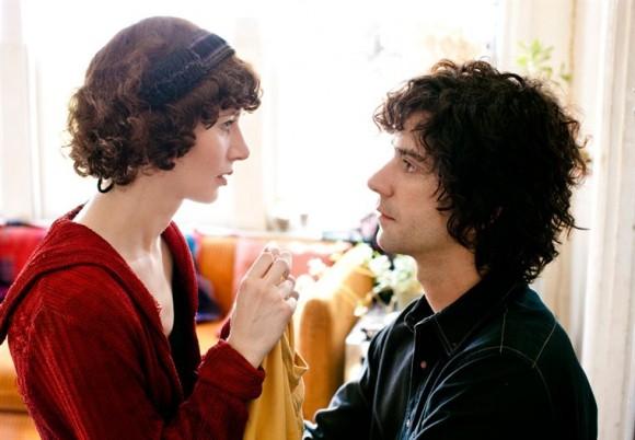 Miranda July et Hamish Linklater, dans The Future.