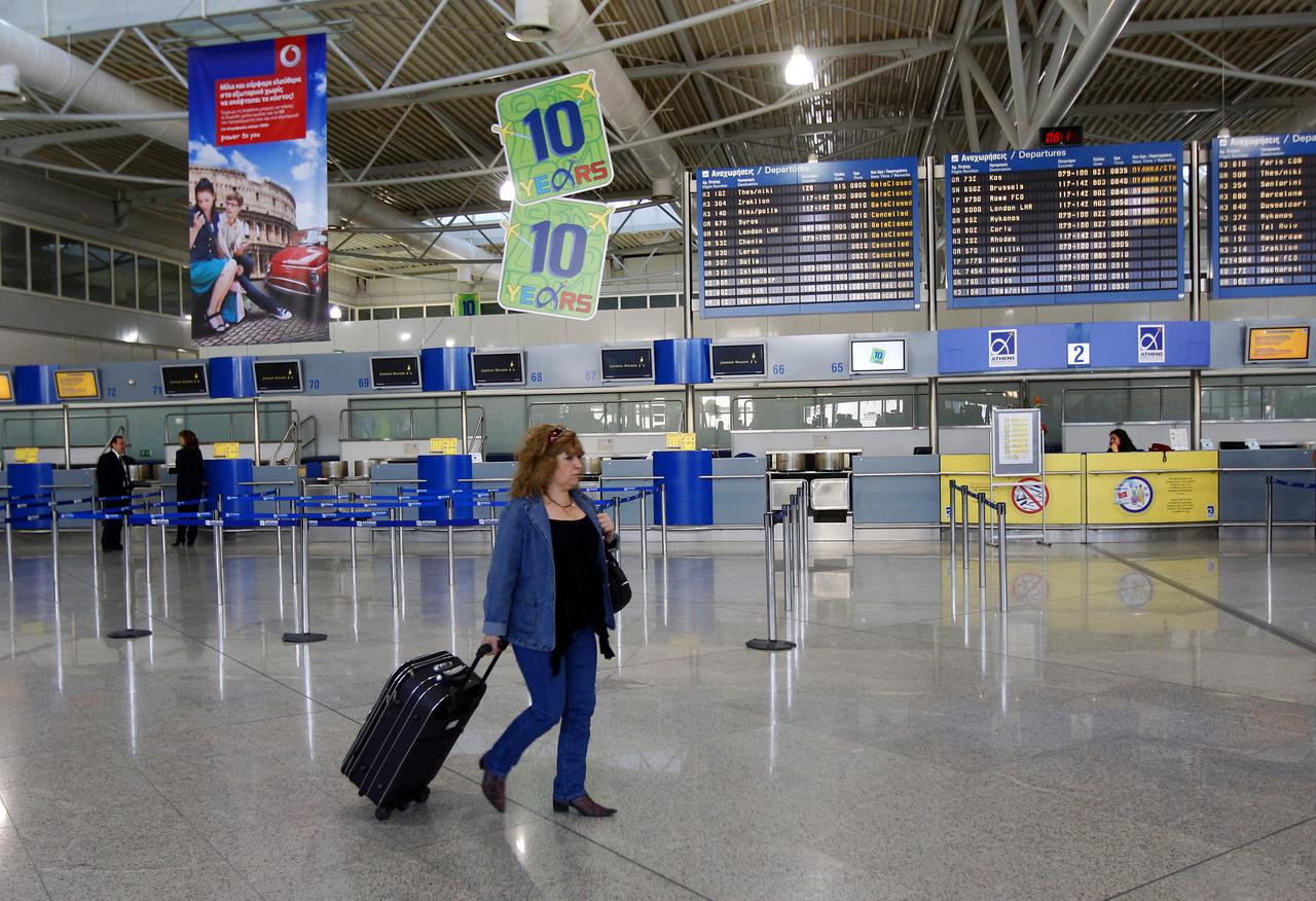 Les aéroport ne fonctionnent pas. [REUTERS - John Kolesidis]