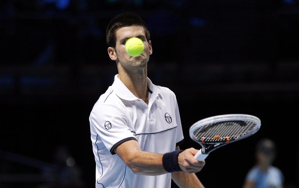 L'horizon n'est pas parfaitement dégagé pour Novak Djokovic. Le Serbe sera éliminé du Masters si Berdych bat Ferrer. [Keystone - KERIM OKTEN]