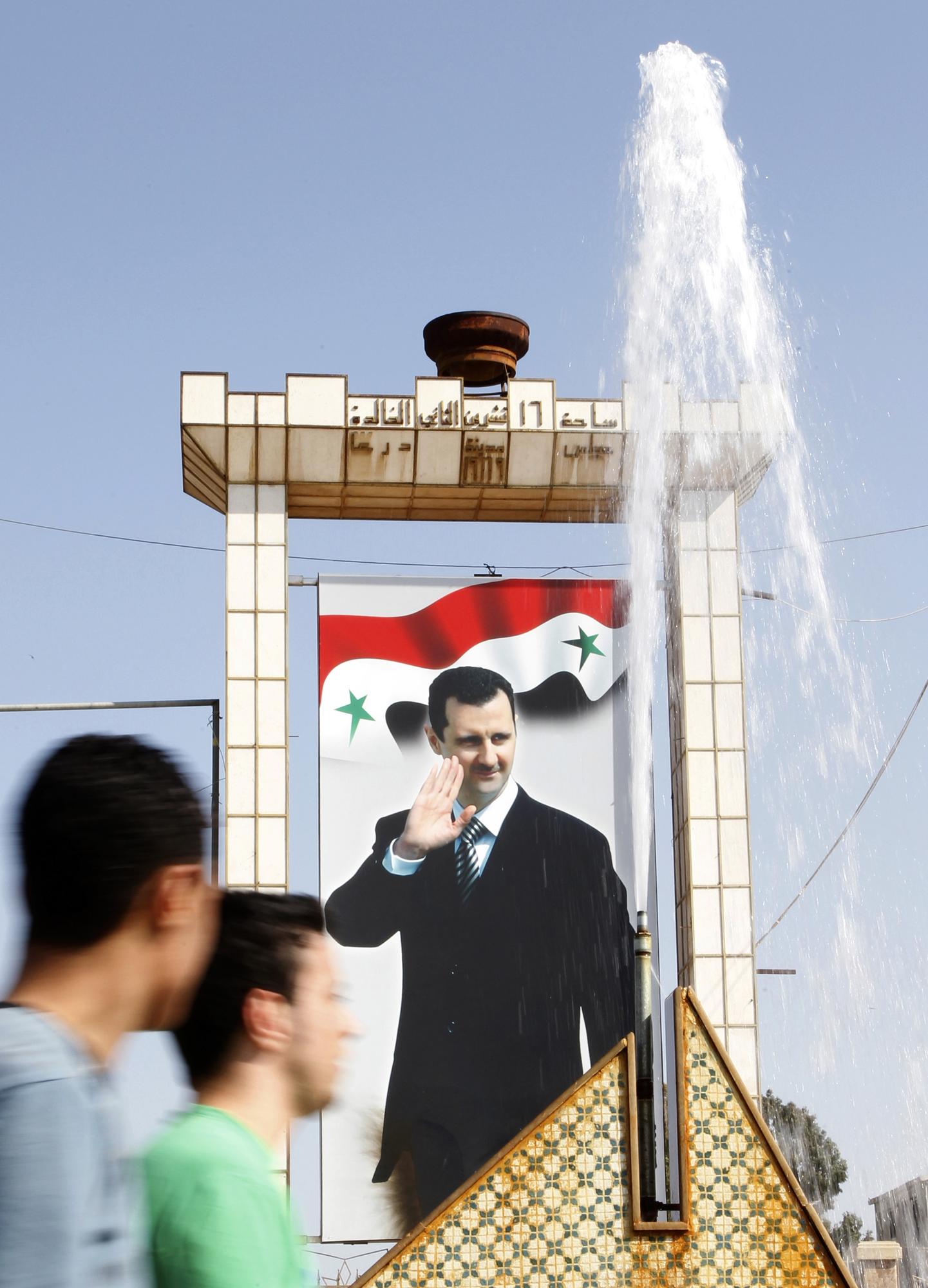 Pour apaiser la colère de son peuple, le président al-Assad est contraint de réformer son pays en profondeur. [Khaled al-Hariri]