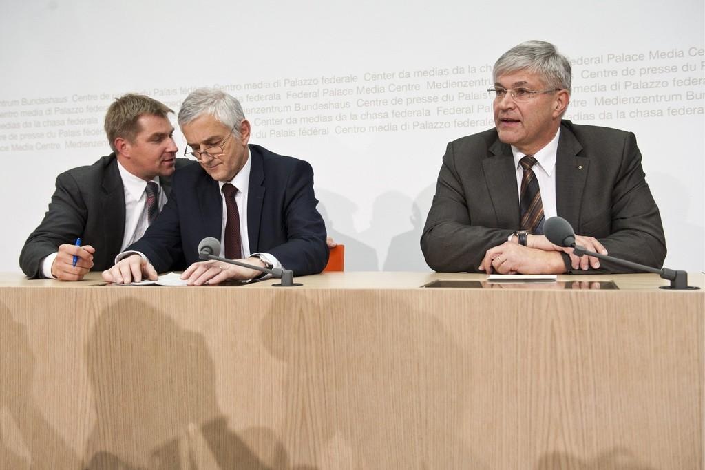 Toni Brunner, Caspar Baader et Bruno Zuppiger à l'heure de la conférence de presse. [Alessandro Della Valle]