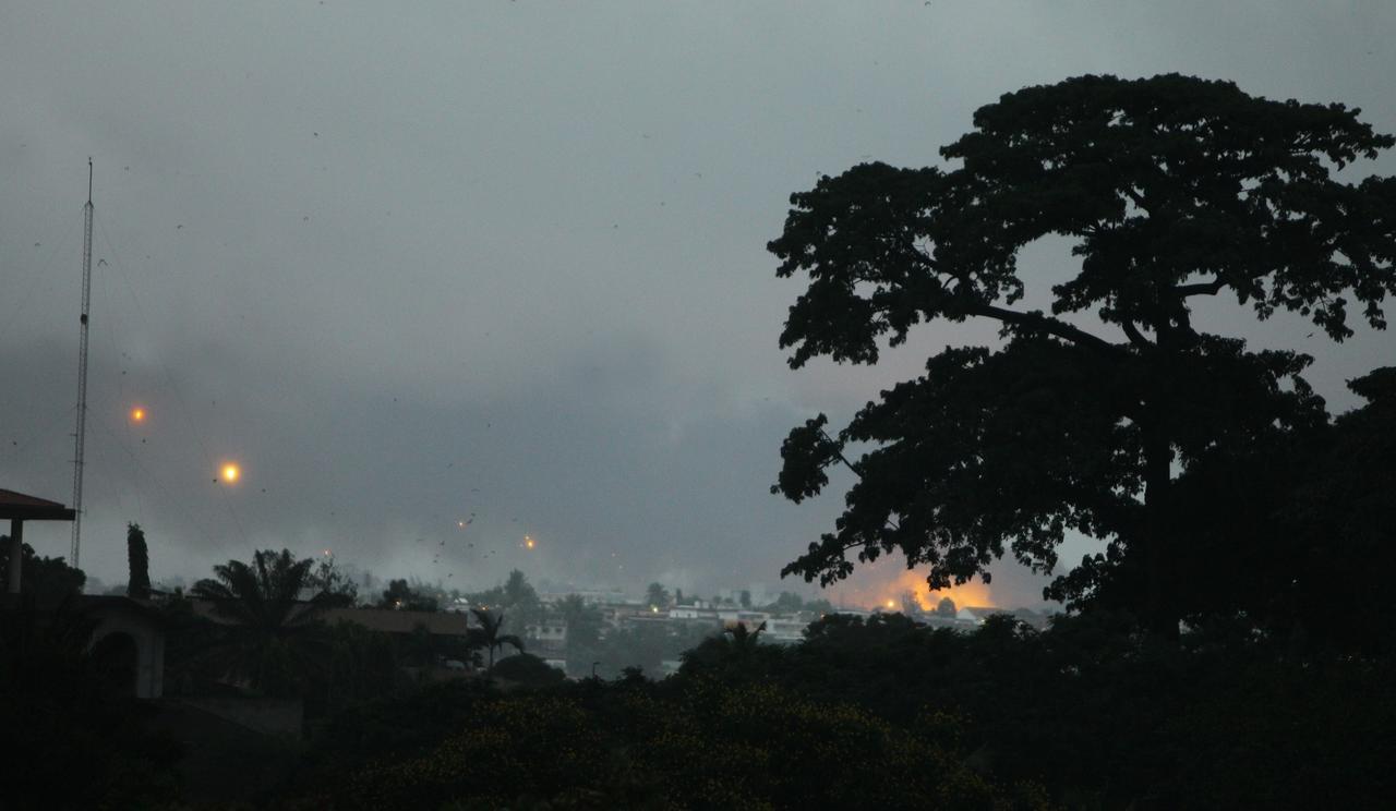 Les forces pro-Ouattara, soutenue par les frappes de l'ONU, ont lancé l'assaut final sur Abidjan.