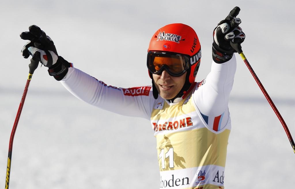 Cyprien Richard fête la 1ère victoire de sa carrière en Coupe du monde, à près de 32 ans. [Keystone - Peter Klaunzer]