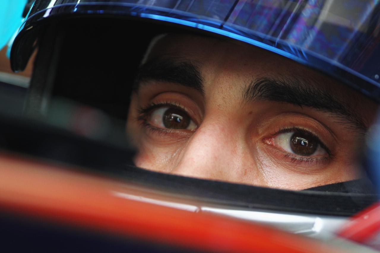 Buemi [Red Bull Photofiles]