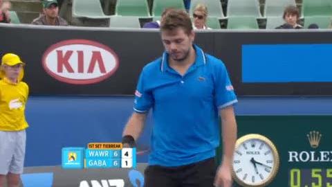 Tennis / Open d'Australie: Wawrinka remporte la première manche au tie-break (7-6)