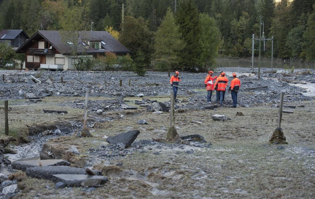 Dans l'Oberland bernois, 300 bâtiments ont été abîmés par les inondations de ces derniers jours. [KEYSTONE - Peter Schneider]