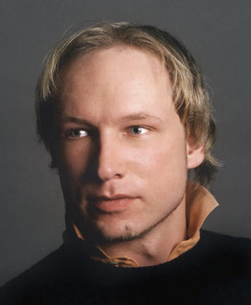 Cette photo non datée a été obtenue sur le compte Twitter de Behring Breivik, qui a avoué être l'auteur de la fusillade d'Oslo. [KEYSTONE - Anders Behring Breivik]