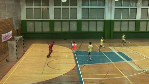 Le mag: le handball a du mal à percer en Suisse Romande