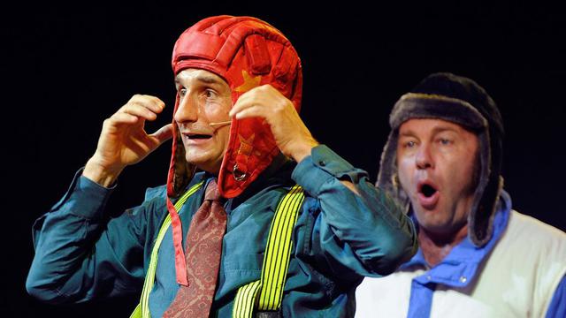Cuche et Barbezat en tournée avec le cirque Knie en 2008