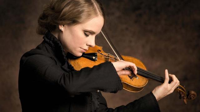 La violoniste allemande Julia Fischer. [Decca - Uwe Arens]