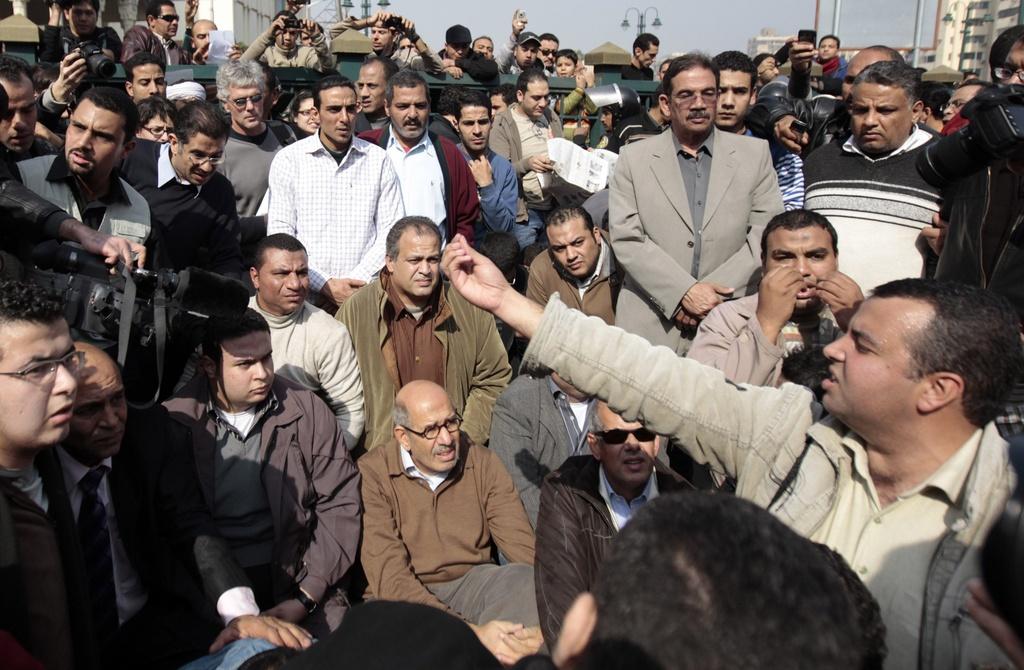 Mohamed ElBaradei a participé au début de la manifestation de vendredi dans la capitale égyptienne. [KEYSTONE - Lefteris Pitarakis]