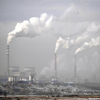 La Chine (ici une usine de charbon dans le Shanxi) et l'Inde figurent parmi les plus gros pollueurs. [AP Photo/Andy Wong]