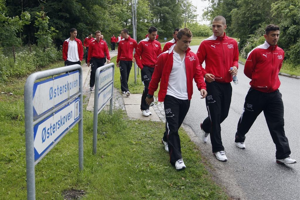 Une marche triomphale vers le titre et Londres 2012, c'est ce qu'espèrent Shaqiri, Kasami, Feltscher et Cie. [KEYSTONE - PETER KLAUNZER]