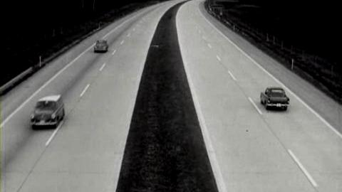 La circulation sur l'autoroute [TSR 1964]