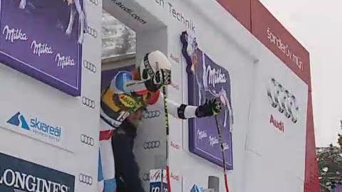 Ski alpin / 1ère manche Géant dames / Spindleruv Mlyn (CZE): Manche à oublier pour Fabienne Suter et Lara Gut éliminée après 10 secondes.
