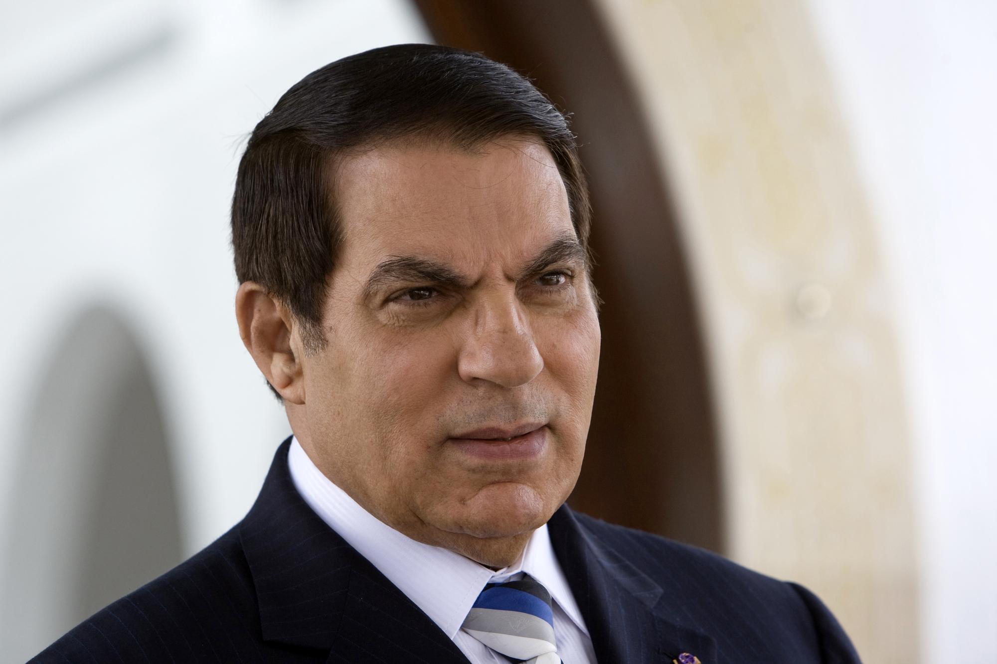 Toujours réfugié en Arabie saoudite, l'ancien président Ben Ali est une nouvelle fois condamné par contumace. [Jacky Naegelen]