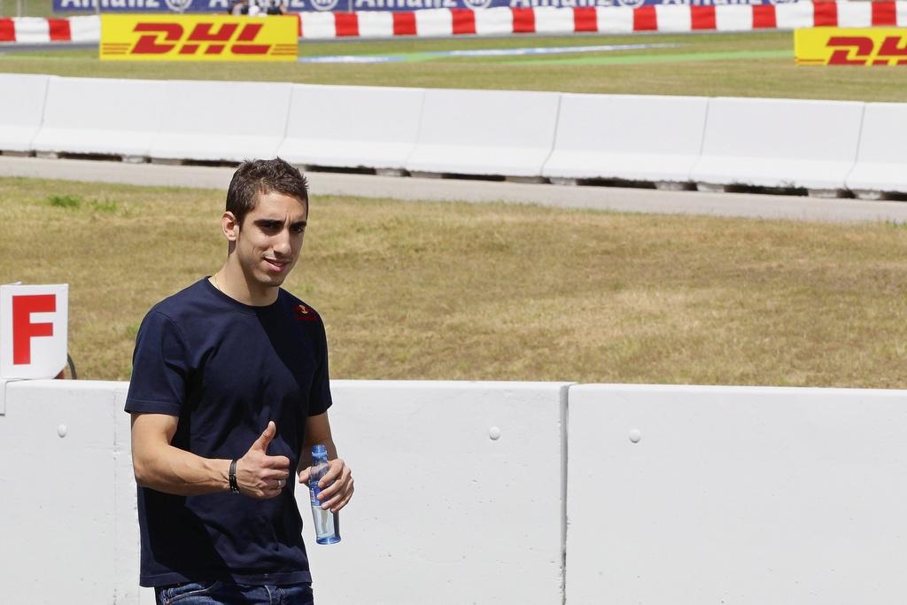 Buemi: "Pour le moment, je suis plus ou moins dans le tir. Maintenant, je veux ramener encore plus de points à Toro Rosso!" [Valdrin Xhemaj]