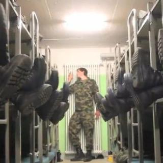 Capture d'écran du clip vidéo des militaires. [DR]