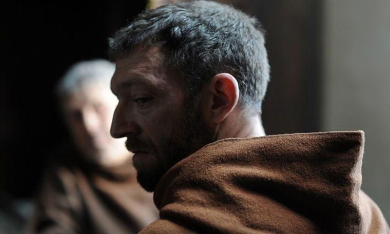 Le moine, avec Vincent Cassel [© Diaphana Films]