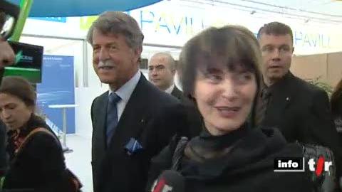 GE / Salon de l'Automobile: la présidente de la Confédération, Micheline Calmy-Rey, a fait la visite inaugurale