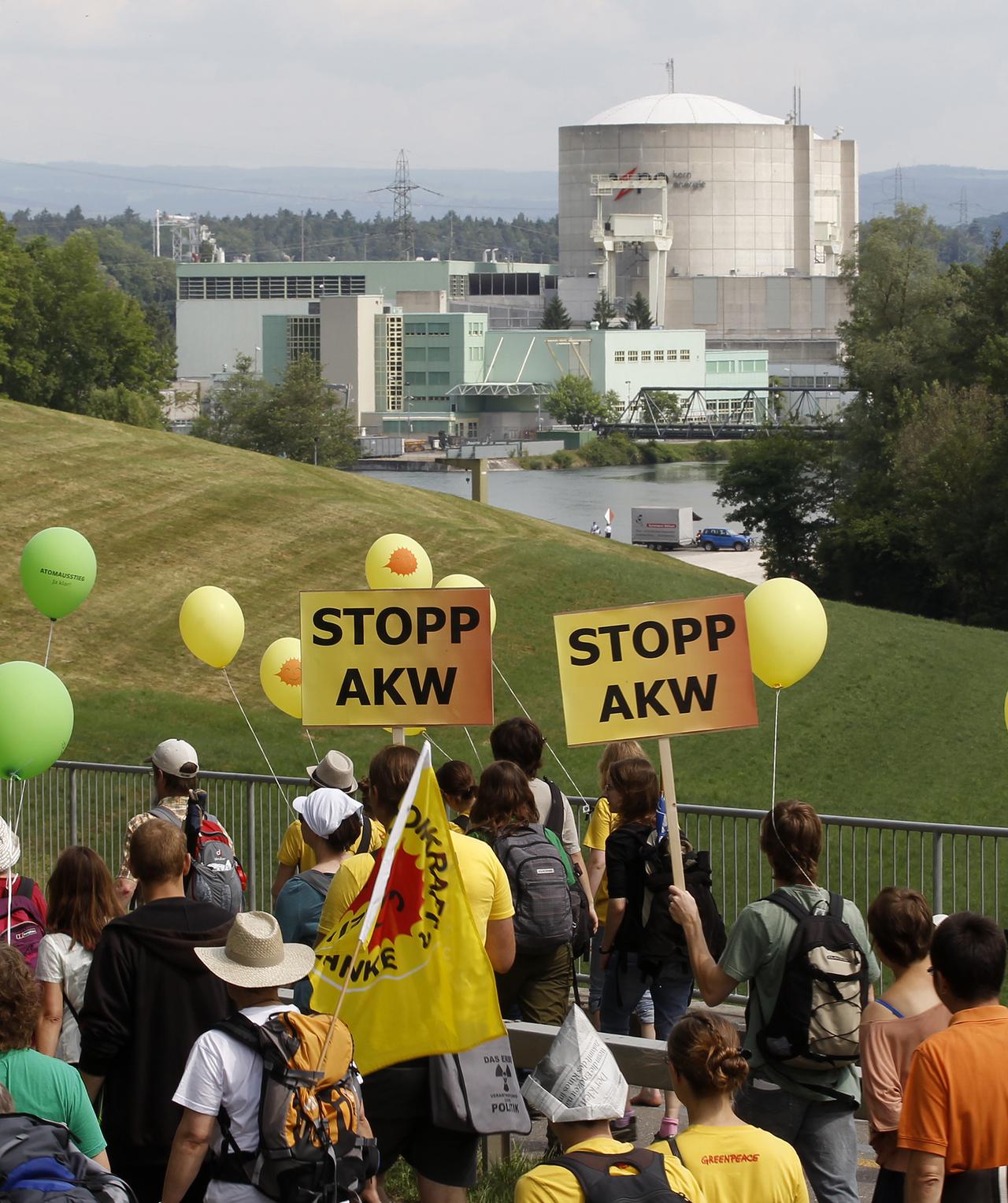 05 22 manif nucleaire2 reu [REUTERS - Arnd Wiegmann]