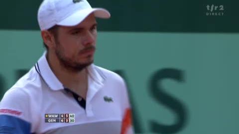 Tennis / Roland-Garros (1er tour): 1 set partout entred Stanislas Wawrinka (SUI) et Augustin Gensse/FRA, qui perd le 2e set 3-6